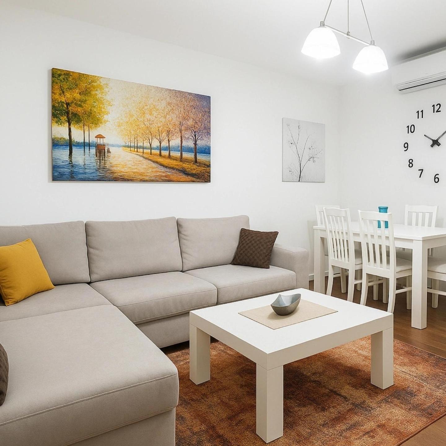 Tulips Apartment-free Parking * Tirana