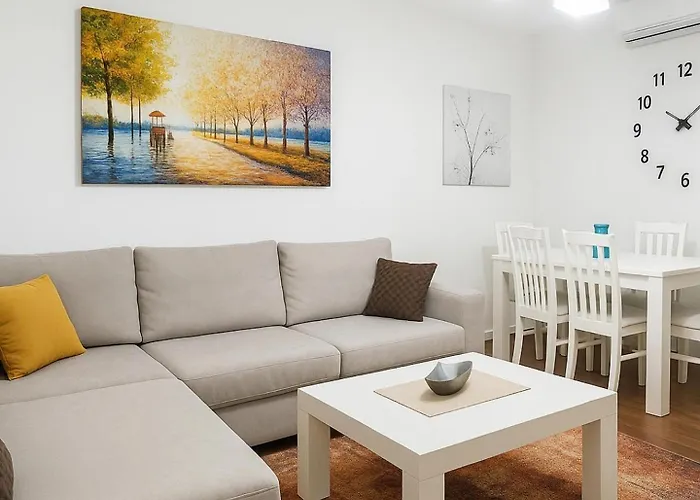 Tulips Central Apartment-Free Parking